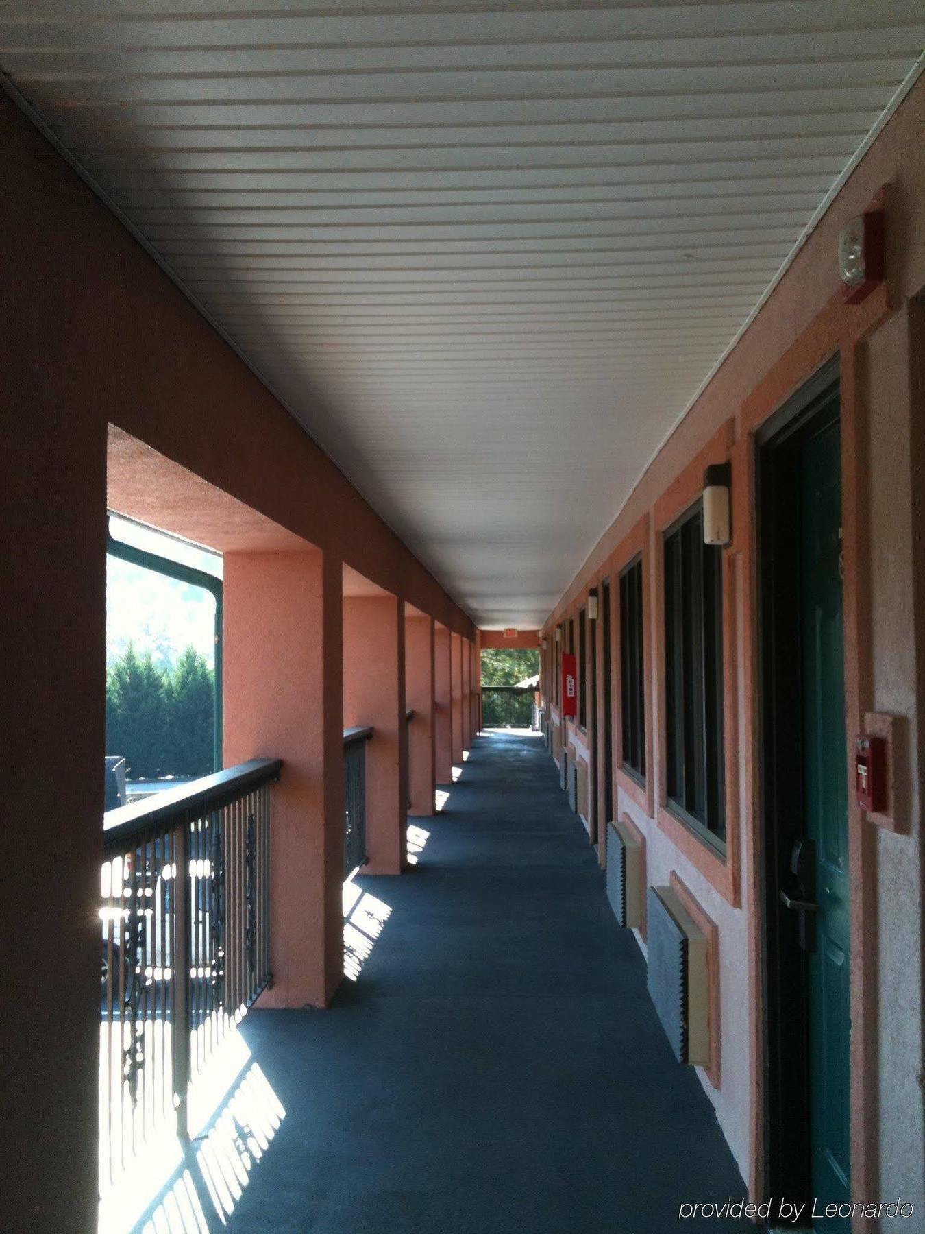 Budgetel Inn And Suites Plus Helen Interior foto